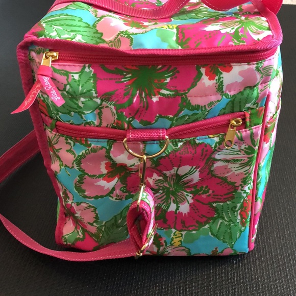 Lilly Pulizter Insulated Beach Bag Color Big Flirt Print NWT - Picture 8 of 10